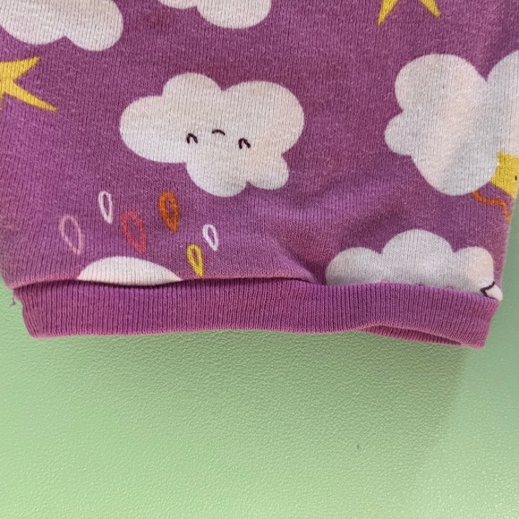 Old Navy Clouds & Rainbows Purple Short Sleeve T-Shirt & Shorts Pajama, Size 5T - Picture 7 of 9